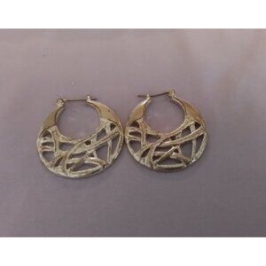 Vintage  Silver Tone Hoop Earrings With Artistic Swirl Design